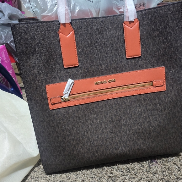 Michael Kors Handbags - Michael Kors Brown and Orange Tote Bag